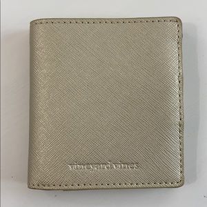 Vineyard Vines wallet